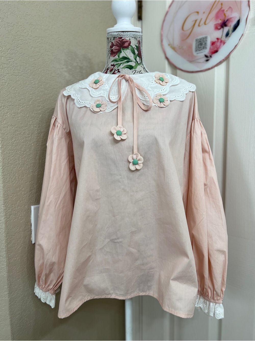 NEW Light Pink Statement Collar Blouse 3D Floral Coquette NWT